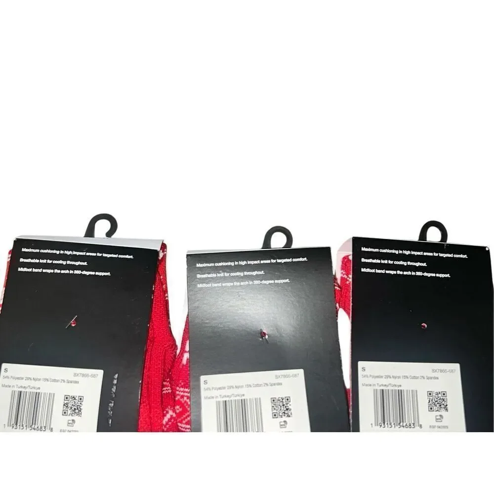 3 Nike ELITE Crew Basketball Socks CHRISTMAS red santa holidays W4-6 Y3-5
